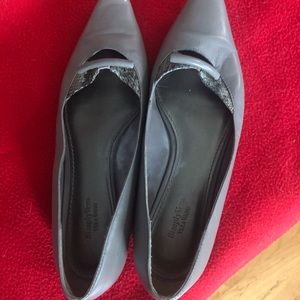 Simply Vera leather shoes